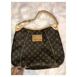 LOUIS VUITTON Monogram Canvas Galliera GM Bag